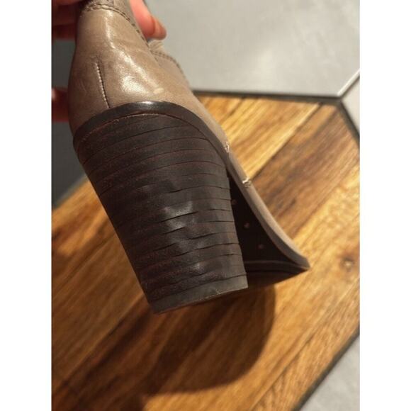 Lucky Brand womens sz 5.5 leather taupe slip on ankle boots bootie heeled shoe - Picture 5 of 11